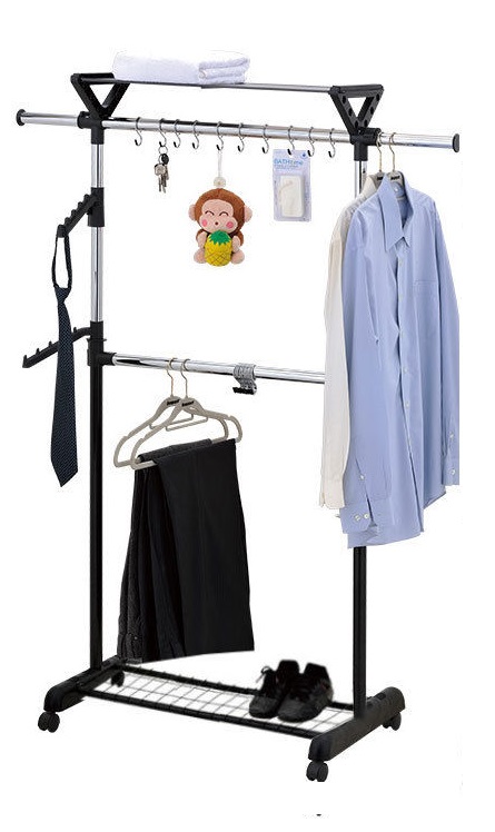 Expandable All-in-One clothes rail 